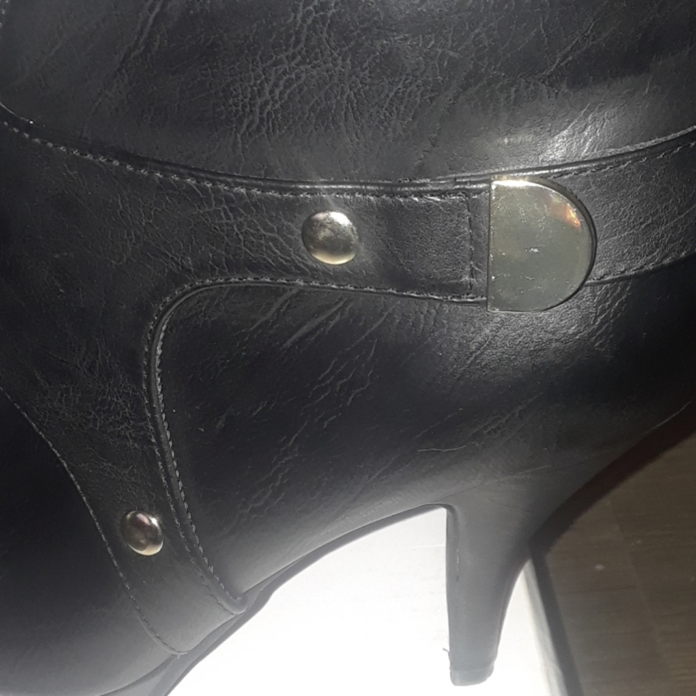 Booties - Picture 3 of 5